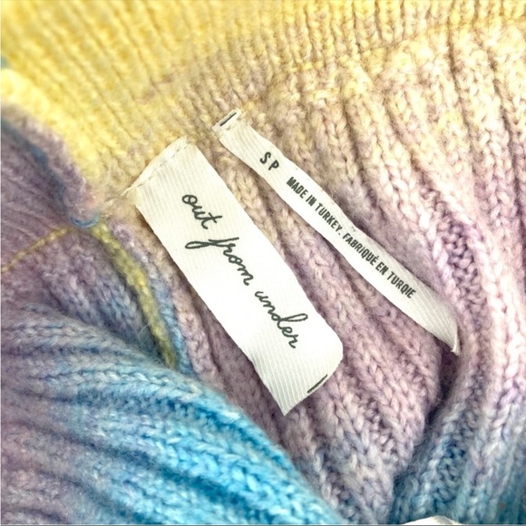 LIKE NEW🌈RAINBOW🌈OMBRÉ KNIT SHORTS - Picture 6 of 8